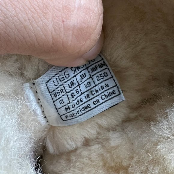 UGG Tularosa Black Suede Lace Up Sheepskin Tall Boots Women's Size 8 5190 - Picture 10 of 10